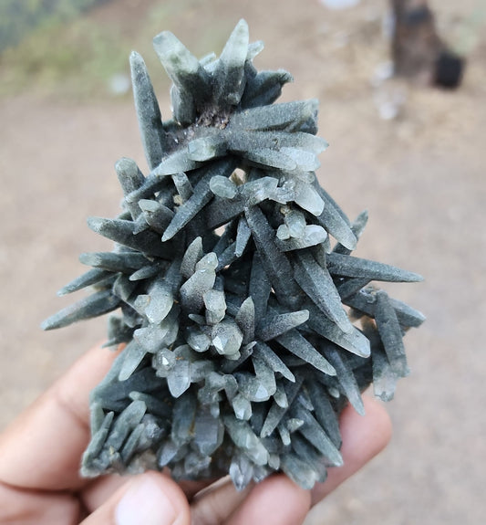 122 grams very beautiful unique Serifos green quartz cluster from GREECE